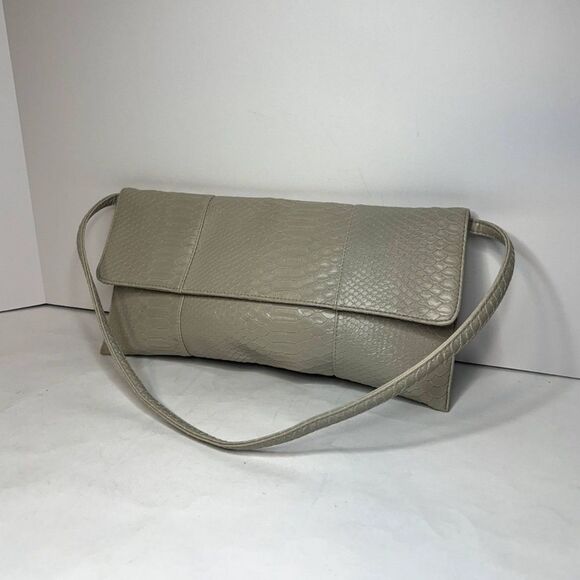 Jessica McClintock Alligator Print Beige Leather Flap Wide Clutch Handbag Purse - Picture 3 of 10